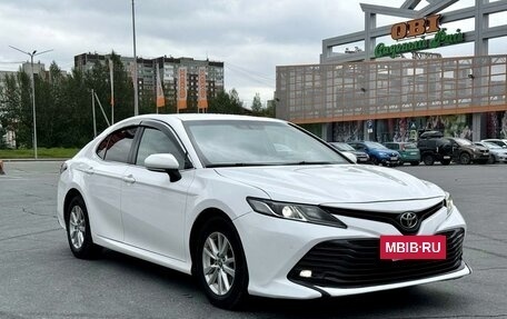 Toyota Camry, 2020 год, 2 450 000 рублей, 3 фотография