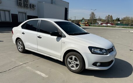 Volkswagen Polo VI (EU Market), 2012 год, 530 000 рублей, 3 фотография