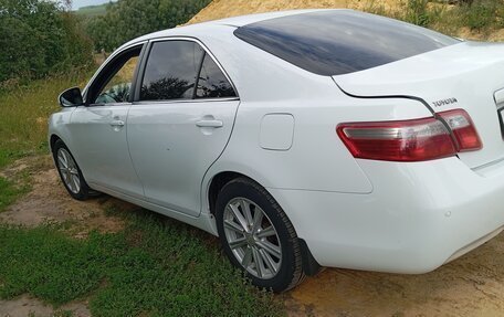 Toyota Camry, 2011 год, 1 250 000 рублей, 2 фотография