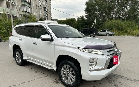 Mitsubishi Pajero Sport III рестайлинг, 2020 год, 3 950 000 рублей, 3 фотография