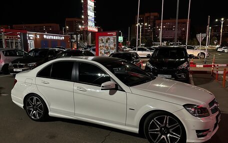 Mercedes-Benz C-Класс, 2011 год, 1 650 000 рублей, 3 фотография