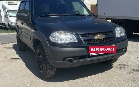 Chevrolet Niva I рестайлинг, 2016 год, 929 000 рублей, 1 фотография