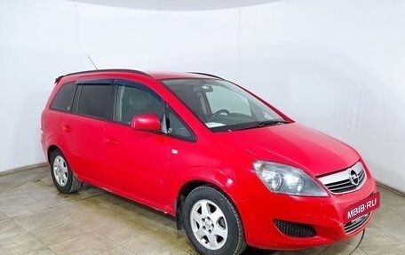 Opel Zafira C рестайлинг, 2012 год, 699 000 рублей, 3 фотография