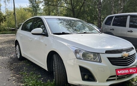 Chevrolet Cruze II, 2013 год, 920 000 рублей, 2 фотография