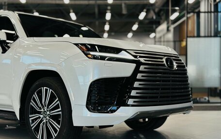 Lexus LX, 2023 год, 19 700 000 рублей, 5 фотография