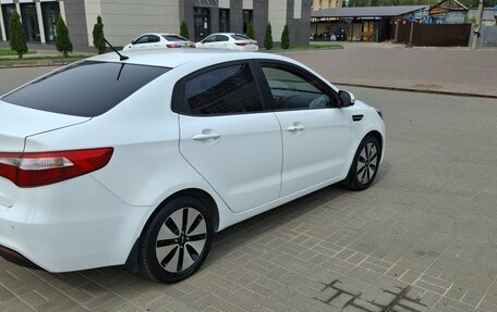 KIA Rio III рестайлинг, 2013 год, 1 020 000 рублей, 4 фотография