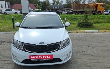 KIA Rio III рестайлинг, 2013 год, 1 020 000 рублей, 2 фотография