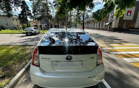 Toyota Prius, 2013 год, 1 300 000 рублей, 5 фотография