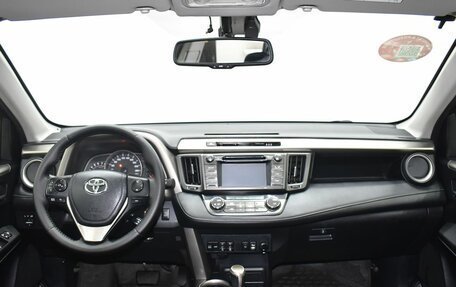 Toyota RAV4, 2015 год, 2 100 999 рублей, 6 фотография