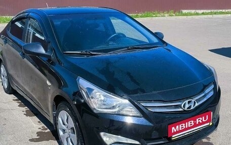 Hyundai Solaris II рестайлинг, 2014 год, 950 000 рублей, 1 фотография