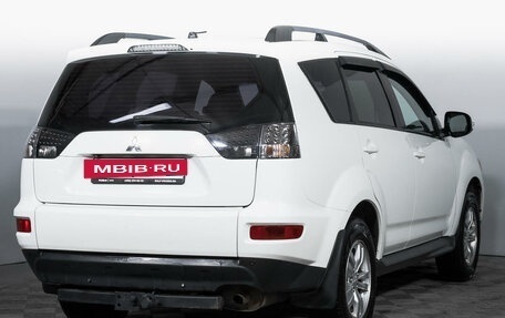 Mitsubishi Outlander III рестайлинг 3, 2011 год, 1 275 000 рублей, 5 фотография