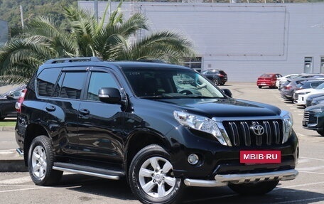 Toyota Land Cruiser Prado 150 рестайлинг 2, 2015 год, 3 975 000 рублей, 3 фотография