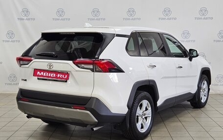 Toyota RAV4, 2021 год, 3 100 000 рублей, 4 фотография