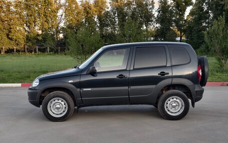 Chevrolet Niva I рестайлинг, 2015 год, 645 000 рублей, 3 фотография