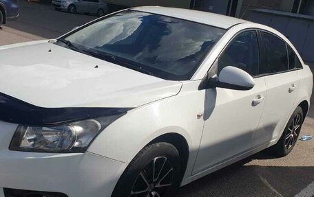 Chevrolet Cruze II, 2010 год, 800 000 рублей, 2 фотография