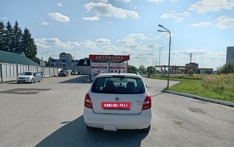 Skoda Fabia II, 2011 год, 400 000 рублей, 4 фотография