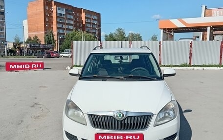 Skoda Fabia II, 2011 год, 400 000 рублей, 2 фотография