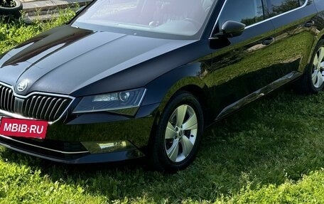 Skoda Superb III рестайлинг, 2016 год, 2 000 000 рублей, 2 фотография