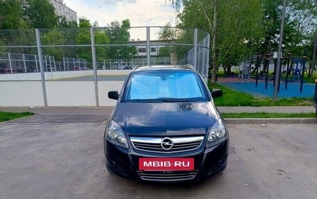 Opel Zafira B, 2012 год, 999 999 рублей, 2 фотография