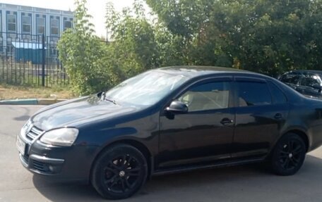 Volkswagen Jetta VI, 2010 год, 540 000 рублей, 2 фотография