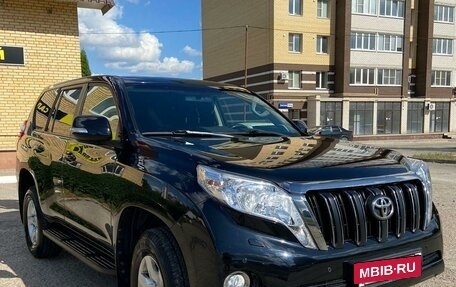 Toyota Land Cruiser Prado 150 рестайлинг 2, 2015 год, 4 650 000 рублей, 4 фотография