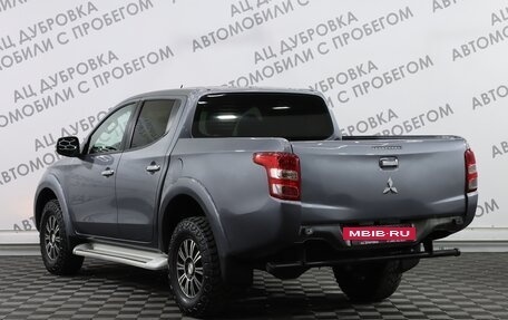 Mitsubishi L200 IV рестайлинг, 2017 год, 2 419 000 рублей, 4 фотография