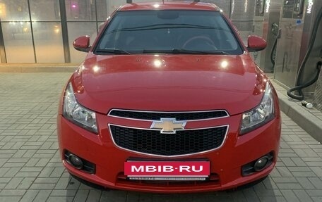 Chevrolet Cruze II, 2012 год, 830 000 рублей, 2 фотография