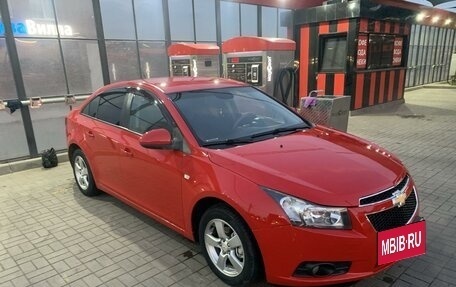 Chevrolet Cruze II, 2012 год, 830 000 рублей, 3 фотография