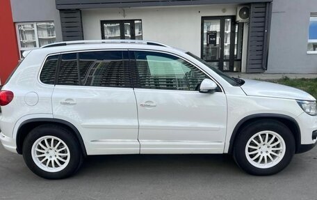 Volkswagen Tiguan I, 2011 год, 1 550 000 рублей, 2 фотография