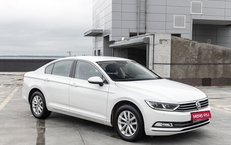 Volkswagen Passat B8 рестайлинг, 2018 год, 2 325 000 рублей, 3 фотография