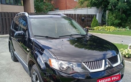 Mitsubishi Outlander III рестайлинг 3, 2008 год, 1 325 000 рублей, 3 фотография