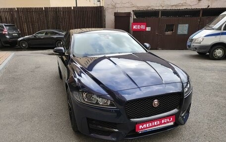 Jaguar XF II, 2018 год, 3 300 000 рублей, 2 фотография