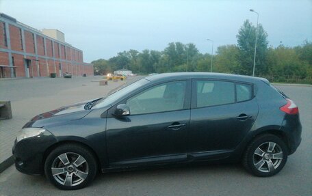 Renault Megane III, 2011 год, 500 000 рублей, 2 фотография