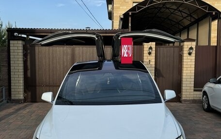 Tesla Model X I, 2017 год, 4 600 000 рублей, 3 фотография