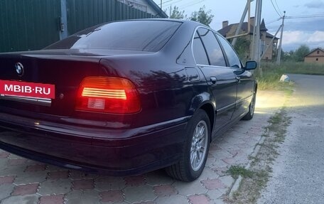 BMW 5 серия, 2001 год, 670 000 рублей, 3 фотография