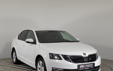 Skoda Octavia, 2017 год, 1 999 000 рублей, 2 фотография