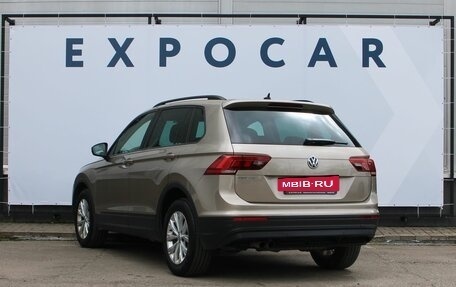 Volkswagen Tiguan II, 2019 год, 2 025 000 рублей, 5 фотография