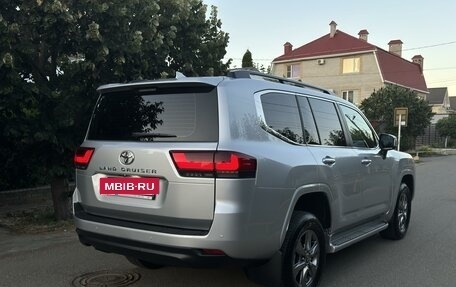 Toyota Land Cruiser, 2022 год, 10 950 000 рублей, 5 фотография