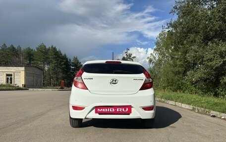 Hyundai Solaris II рестайлинг, 2013 год, 750 000 рублей, 3 фотография