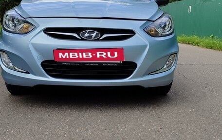 Hyundai Solaris II рестайлинг, 2012 год, 560 000 рублей, 5 фотография