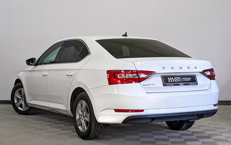 Skoda Superb III рестайлинг, 2020 год, 2 920 000 рублей, 7 фотография