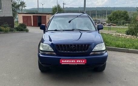 Lexus RX IV рестайлинг, 2001 год, 945 000 рублей, 3 фотография