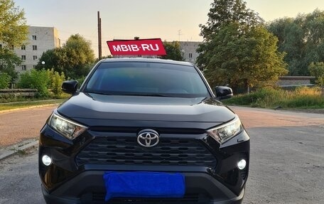 Toyota RAV4, 2021 год, 3 500 000 рублей, 1 фотография