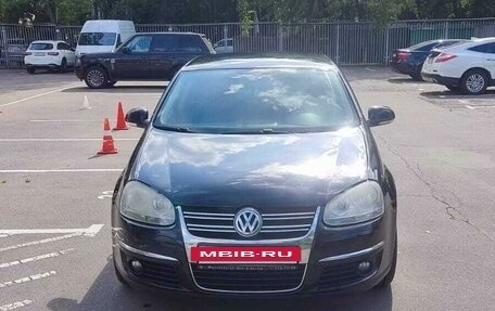 Volkswagen Jetta VI, 2009 год, 710 000 рублей, 3 фотография