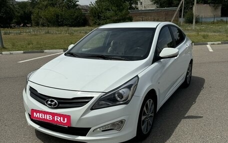 Hyundai Solaris II рестайлинг, 2015 год, 1 550 000 рублей, 3 фотография