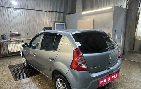 Renault Sandero I, 2013 год, 550 000 рублей, 4 фотография