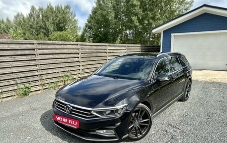 Volkswagen Passat B8 рестайлинг, 2021 год, 3 420 000 рублей, 2 фотография