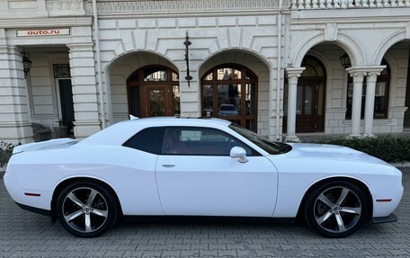 Dodge Challenger III рестайлинг 2, 2018 год, 4 000 000 рублей, 3 фотография