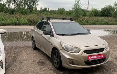 Hyundai Solaris II рестайлинг, 2011 год, 815 000 рублей, 3 фотография