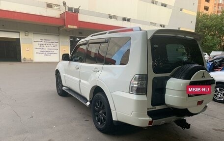 Mitsubishi Pajero IV, 2011 год, 2 050 000 рублей, 3 фотография